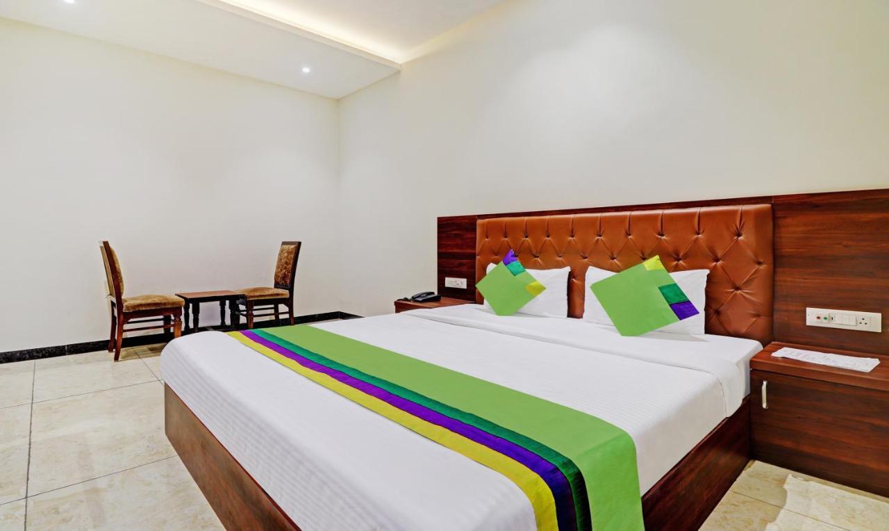 Treebo Trend Gt Palace Fatehabad Road Hotel Agra  Exterior photo