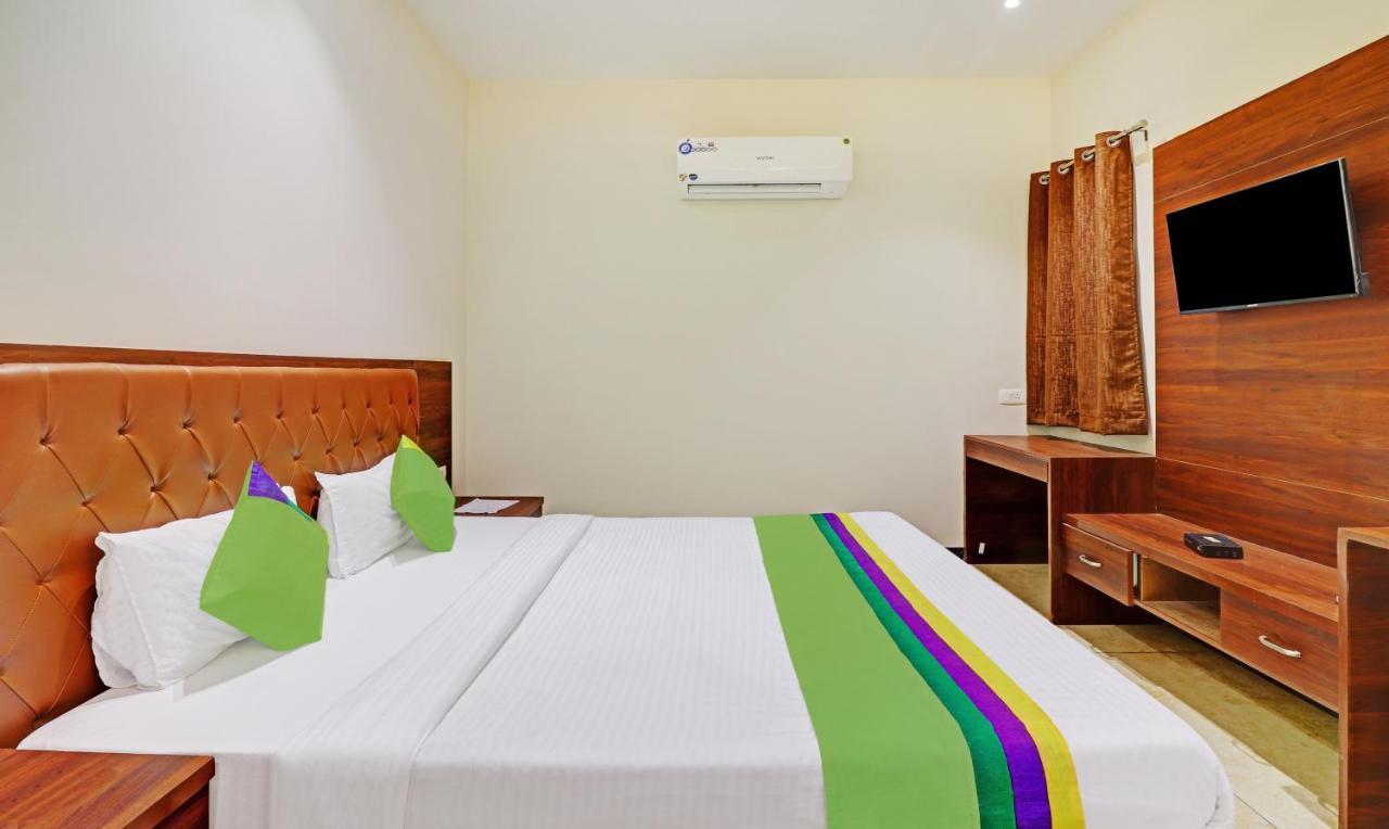 Treebo Trend Gt Palace Fatehabad Road Hotel Agra  Exterior photo