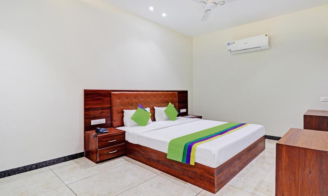 Treebo Trend Gt Palace Fatehabad Road Hotel Agra  Exterior photo